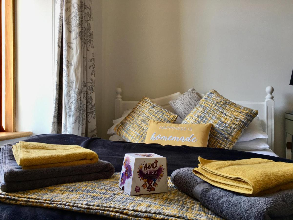 Cosy 2 Bedroom Central Apartment - Free Parking, Free Wifi Aberdeen Kültér fotó