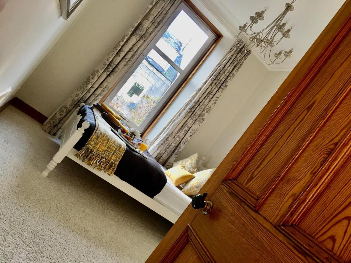Cosy 2 Bedroom Central Apartment - Free Parking, Free Wifi Aberdeen Kültér fotó